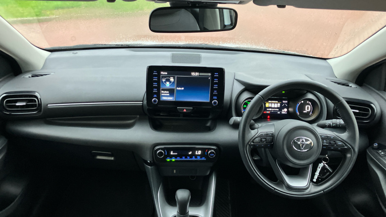 Toyota Yaris 1.5 Hybrid Design 5dr CVT Hybrid Hatchback